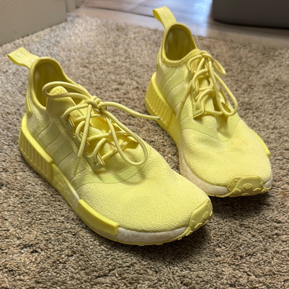 Adidas Yellow Sneakers with Modern Design and Breathable Knit Upper